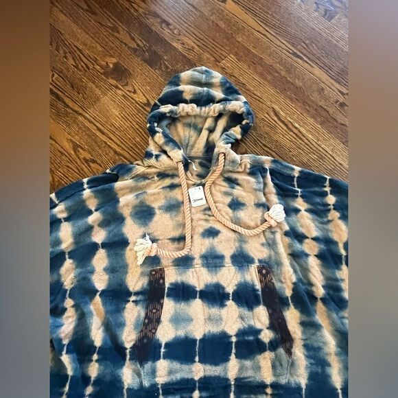 FREE PEOPLE
High Tide Sweatshirt M/L $198 - Picture 5 of 5